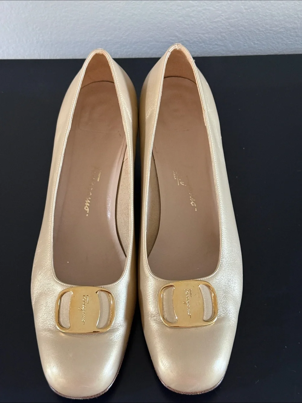 Salvatore Ferragamo gold metallic leather low-heel pump shoes